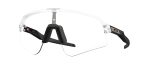 Oakley OO9465 946539 แว่นกันแดดหน้ากรอบสีใสด้าน ขาแว่นดำด้าน สำหรับผู้ชาย