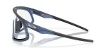 แว่นกันแดด Oakley OO9484D-07 มุมข้าง สีหินขัดด้านโปร่งใส