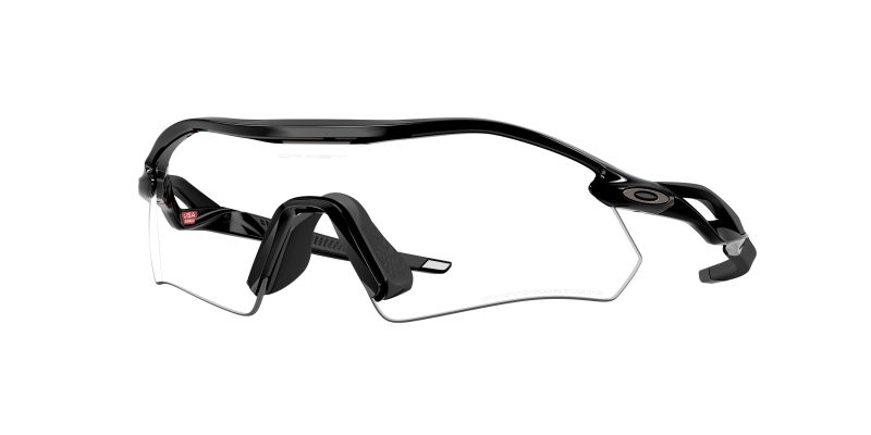 Oakley OO9495D 949502 แว่นกันแดดทรงชิลด์ครึ่งขอบสีดำขัดเงา เลนส์โฟโตโครมิก สำหรับผู้ชาย Oakley OO9495D 949502 แว่นกันแดดทรงชิลด์ครึ่งขอบสีดำขัดเงา เลนส์โฟโตโครมิก สำหรับผู้ชาย