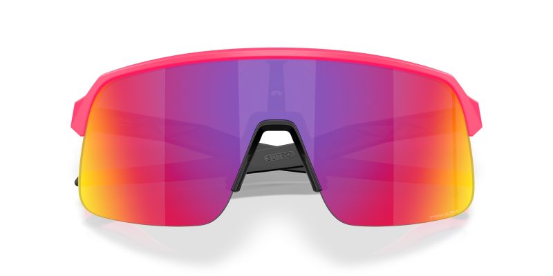 Oakley OO9496 949614 close-up ด้านหน้า