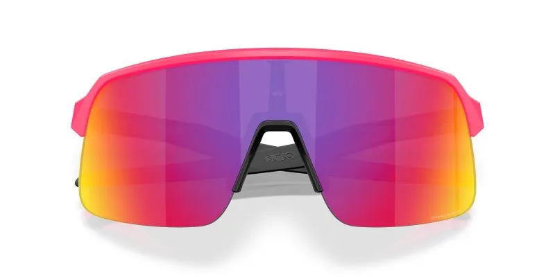 Oakley OO9496 949614 close-up ด้านหน้า