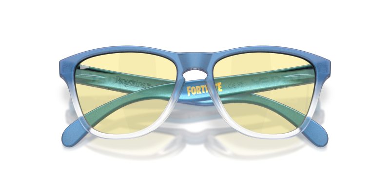 Oakley OO9508 950807 close-up ด้านหน้า