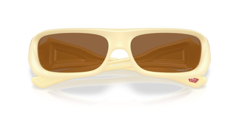 Oakley OO9520 952006 close-up ด้านหน้า