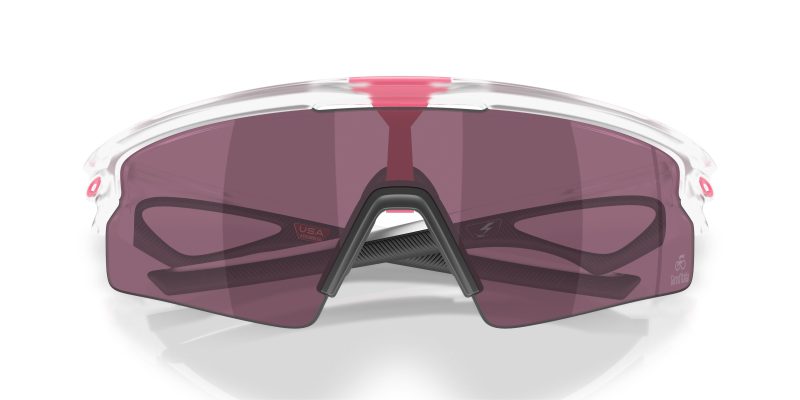 Oakley OO9531 953110 close-up ด้านหน้า
