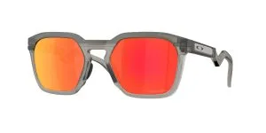 Oakley OO9533 953302 แว่นกันแดดทรงสี่เหลี่ยมจัตุรัส HSTN SQ สีเทาควันด้าน เลนส์ Prizm Ruby สำหรับผู้ชาย