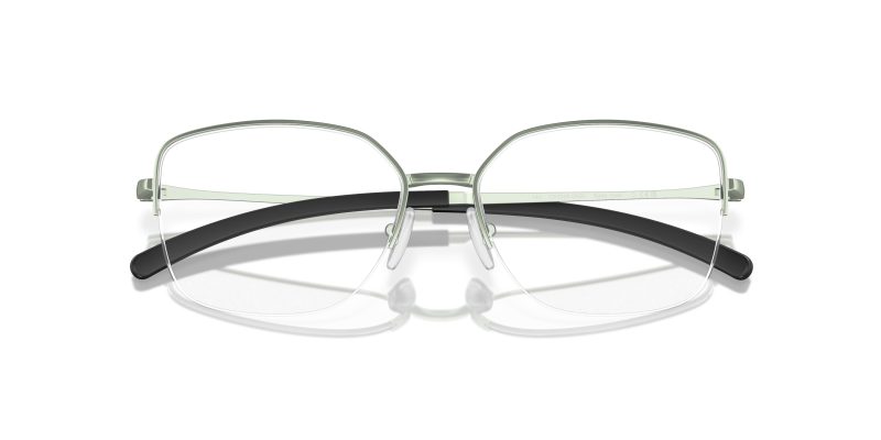 Oakley OX3006 300605 close-up ด้านหน้า