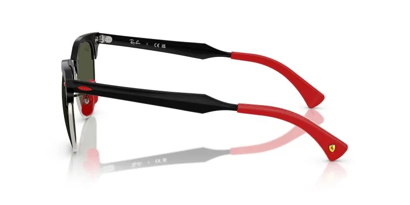 แว่นกันแดด Ray-Ban RB3807M F11031 มุมข้าง โชว์โลโก้ Scuderia Ferrari Shield ที่ปลายขาแว่น