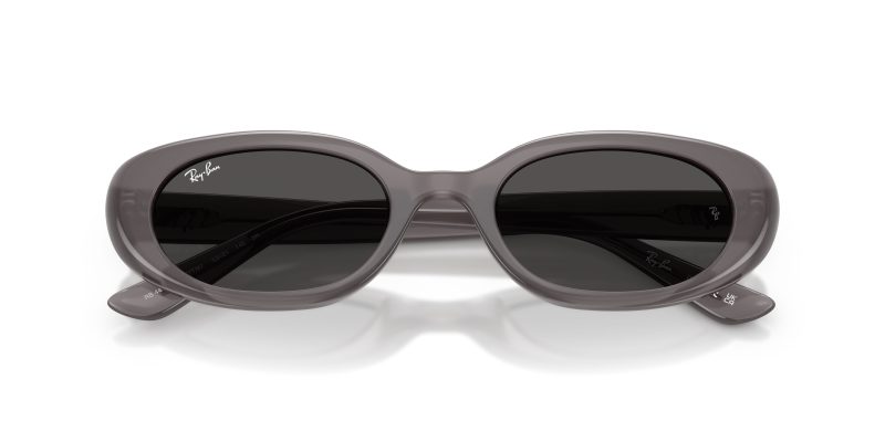Ray-Ban RB4441D 677787 close-up ด้านหน้า