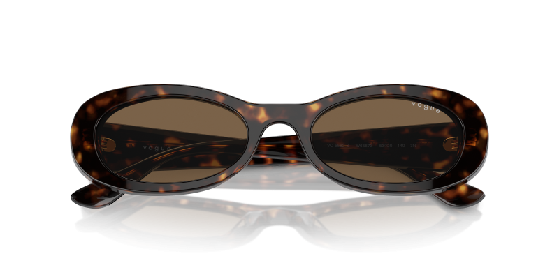 Vogue VO5582S W65673 close-up ด้านหน้า