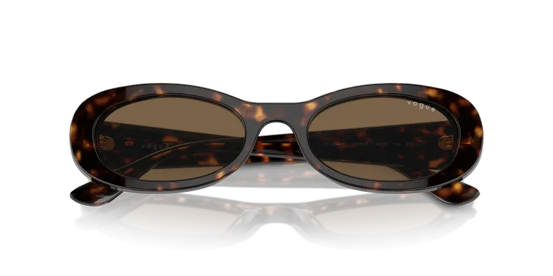 Vogue VO5582S W65673 close-up ด้านหน้า