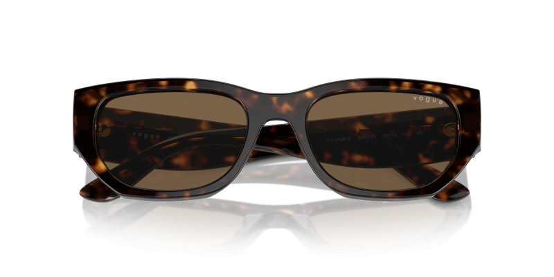 Vogue VO5586S W65673 close-up ด้านหน้า