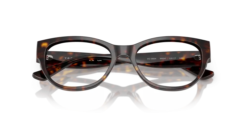 Vogue VO5604 W656 close-up ด้านหน้า