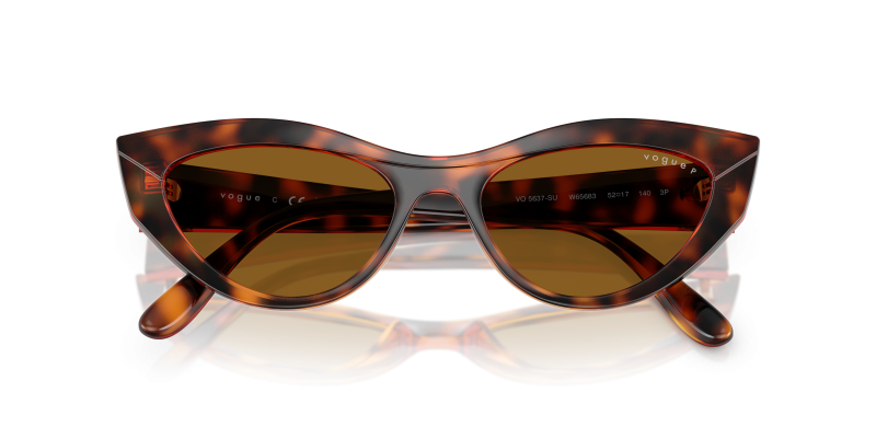 Vogue VO5637SU W65683 close-up ด้านหน้า