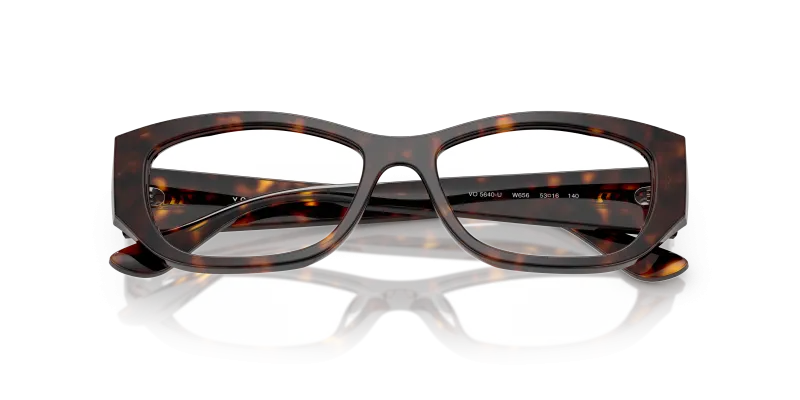 Vogue VO5640U W656 close-up ด้านหน้า ลายเสือดาว Dark Havana