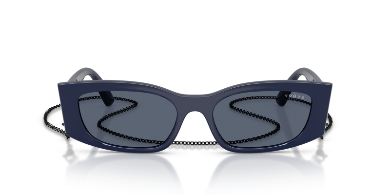 Vogue VO5655SU 324087 แว่นกันแดดน้ำเงินสด เลนส์เทาเข้ม สุภาพสตรี Vogue VO5655SU 324087 แว่นกันแดดน้ำเงินสด เลนส์เทาเข้ม สุภาพสตรี