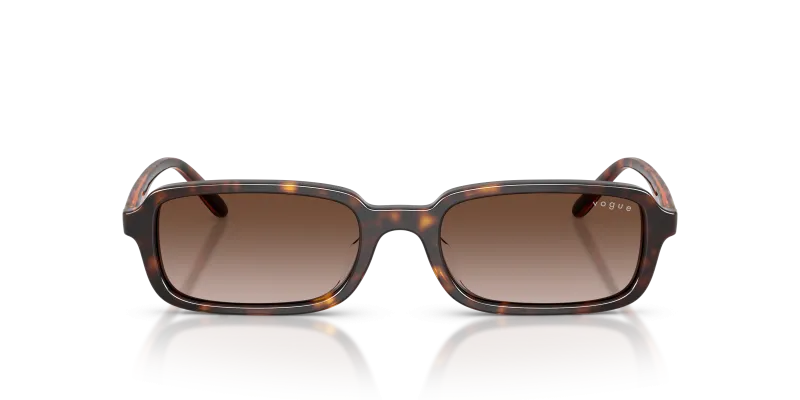 Vogue VO5666SF W65613 แว่นกันแดดสีฮาวานาเลนส์น้ำตาลไล่ระดับ สำหรับผู้หญิง