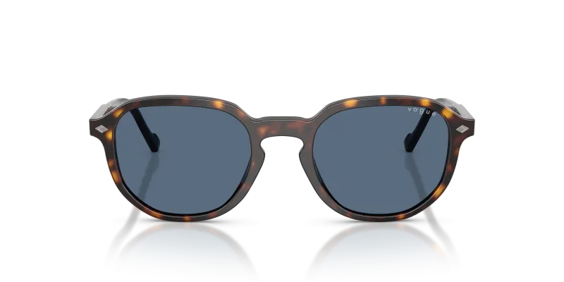 Vogue VO5707S W65680 แว่นกันแดดอะซิเตทฮาวานาเข้ม เลนส์น้ำเงิน ผู้ชาย ด้านหน้า