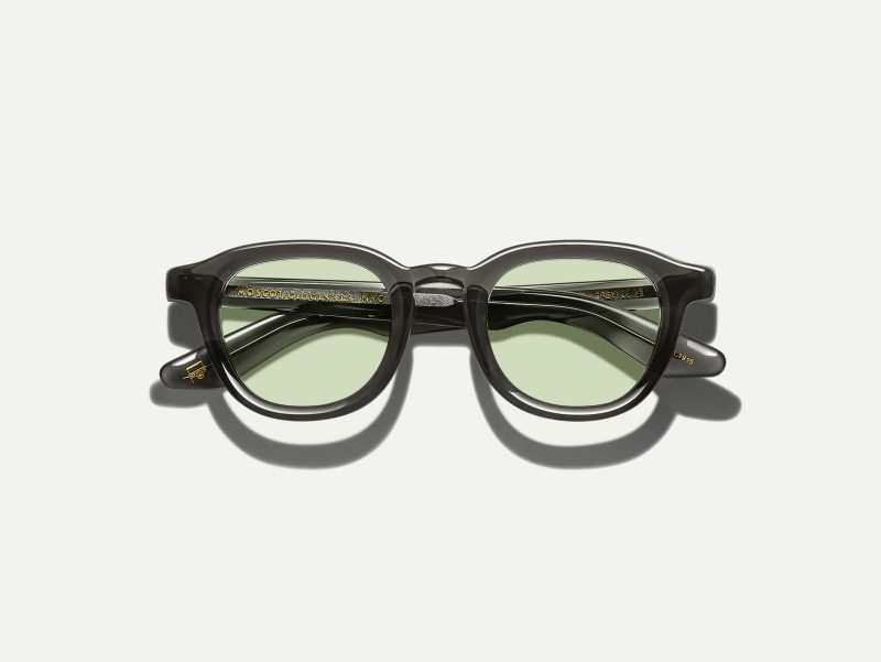 grey-1.jpg Moscot Dahven with green+ 47 Grey