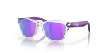แว่นกันแดด Oakley Frogskins XXS OJ9009-03 Clear Prizm Violet Oakley Frogskins XXS OJ9009-03 มุมเอียง 3/4