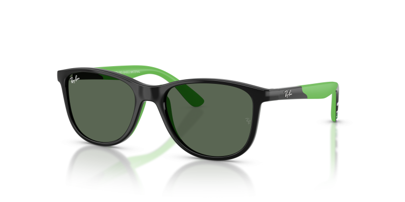 Rayban RJ9077S-719371 มุมเอียง 3/4 สีดำและขาแว่นยางสีเขียว 719371