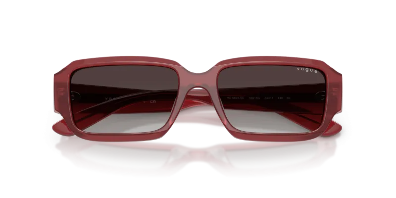 Vogue VO5693SU 32818G close-up ด้านหน้า สีม่วงโอปอลแมกเจนตาอะซิเตทขัดเงา