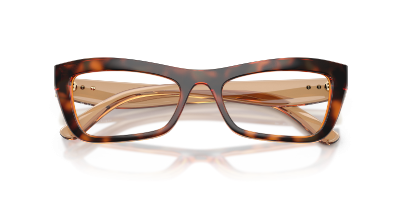 แว่นสายตา Vogue VO5710 W656 ภาพระยะใกล้ด้านหน้า
