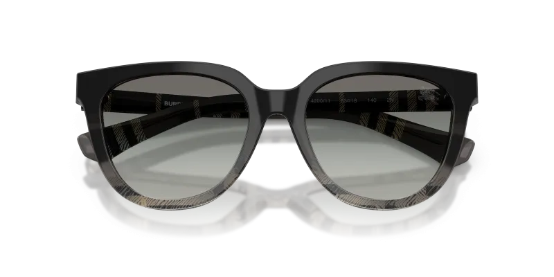 Burberry BE4469F 420011 close-up ด้านหน้า