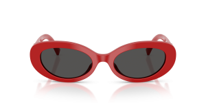 Dolce & Gabbana DG4537 308887 แว่นกันแดดสีแดงเต็มเลนส์เทาเข้ม สำหรับผู้หญิง