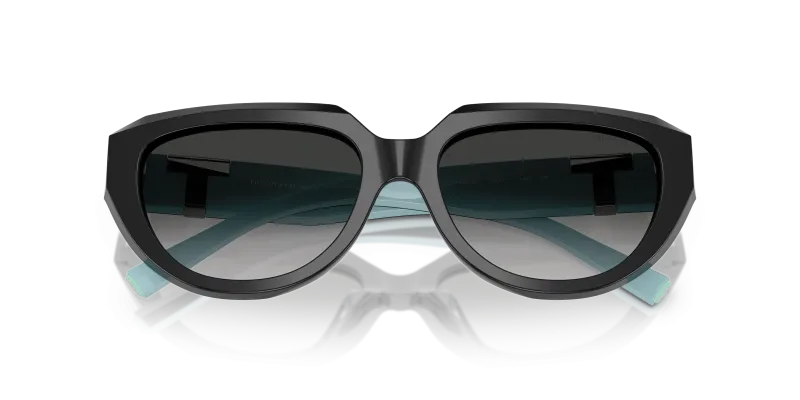 Tiffany & Co TF4238U 84653C close-up ด้านหน้า