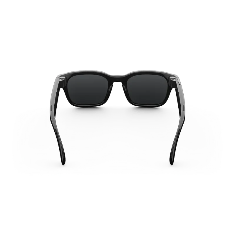แว่น Meta Adventurer กรอบดำ มองจากด้านหลังเห็นขาแว่นลำโพง open-ear