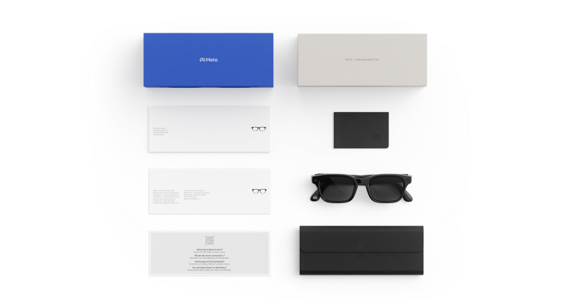 แว่น Meta Adventurer กรอบดำ พร้อมกล่องชาร์จ ผ้าเช็ดเลนส์ และการ์ดในชุด