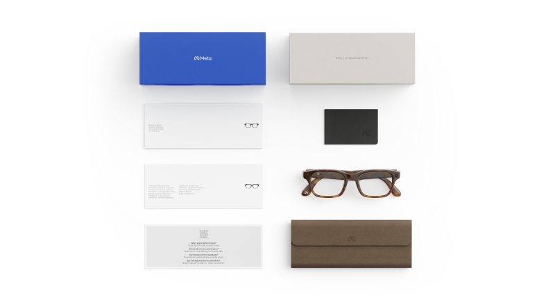 แว่น Meta Adventurer ลายกระ จัดวางพร้อมกล่องและอุปกรณ์ครบชุด