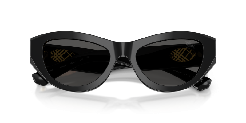แว่นกันแดด Burberry BE4502F-300187 close-up ด้านหน้า