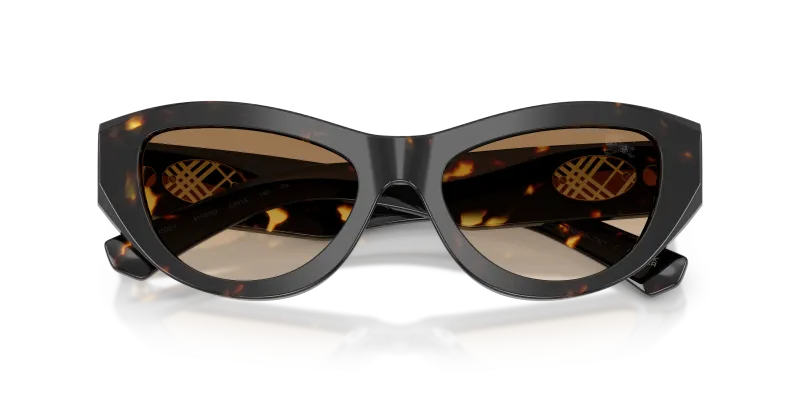 แว่นกันแดด Burberry BE4502F-410689 close-up ด้านหน้า