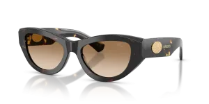 แว่นกันแดด Burberry BE4502F-410689 มุมเฉียง สีฮาวานาเหลือง สำหรับผู้หญิง