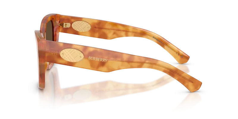 แว่นกันแดด Burberry BE4503F-425673 มุมข้าง ขาแว่นสีฮาวานาอ่อน