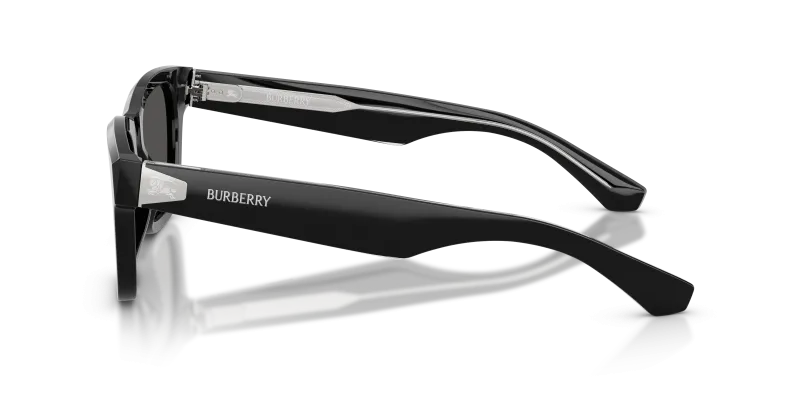 แว่นกันแดด Burberry BE4504F-420687 มุมข้าง ขาแว่นสีท็อปดำพื้นคริสตัล