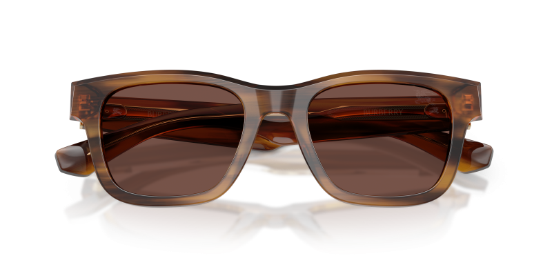 แว่นกันแดด Burberry BE4504F-425373 close-up ด้านหน้า