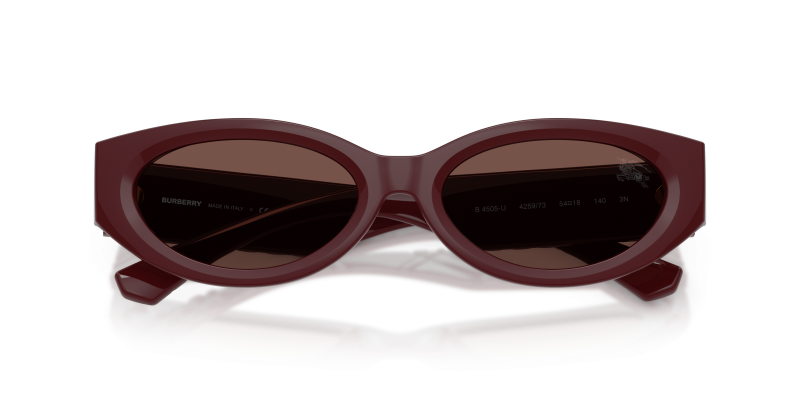 แว่นกันแดด Burberry BE4505U-425973 close-up ด้านหน้า