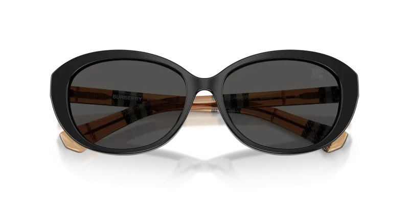แว่นกันแดด Burberry BE4507D-416187 close-up ด้านหน้า