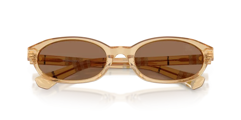 แว่นกันแดด Burberry BE4508D-416773 close-up ด้านหน้า
