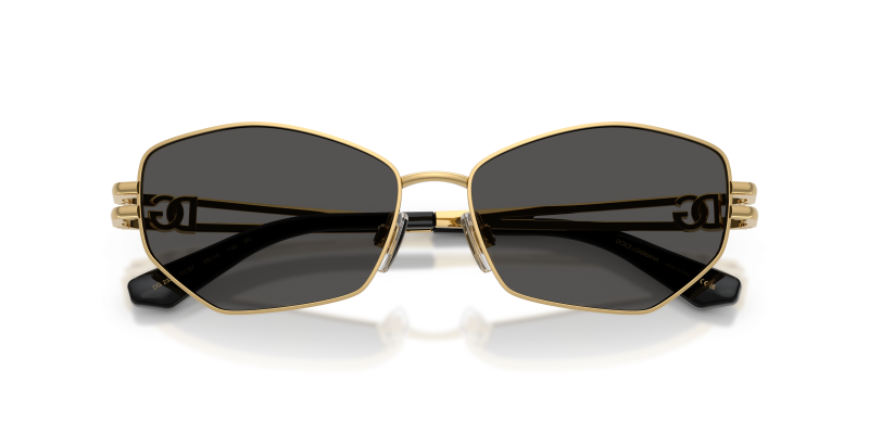 แว่นกันแดด Dolce & Gabbana DG2338-02/87 close-up ด้านหน้า