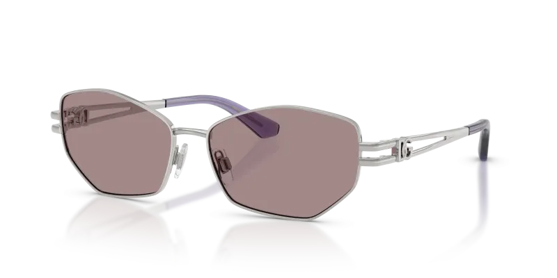 แว่นกันแดด Dolce & Gabbana DG2338-05/LA Silver Violet แว่นกันแดด Dolce & Gabbana DG2338-05/LA มุมเฉียง สีเงิน สำหรับผู้หญิง