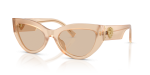 แว่นกันแดด Dolce & Gabbana DG4536-308993 มุมเฉียง สีเบจโอปอล สำหรับผู้หญิง