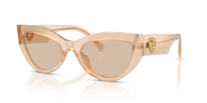 แว่นกันแดด Dolce & Gabbana DG4536-308993 มุมเฉียง สีเบจโอปอล สำหรับผู้หญิง