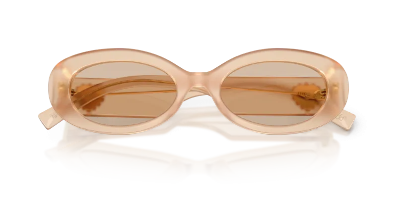 แว่นกันแดด Dolce & Gabbana DG4537-308993 close-up ด้านหน้า