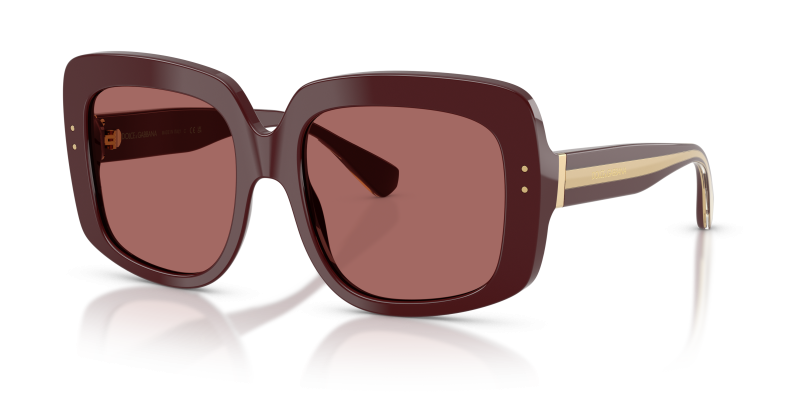 แว่นกันแดด Dolce & Gabbana DG4557-309169 Bordeaux Dark Violet แว่นกันแดด Dolce & Gabbana DG4557-309169 มุมเฉียง สีบอร์โด สำหรับผู้หญิง