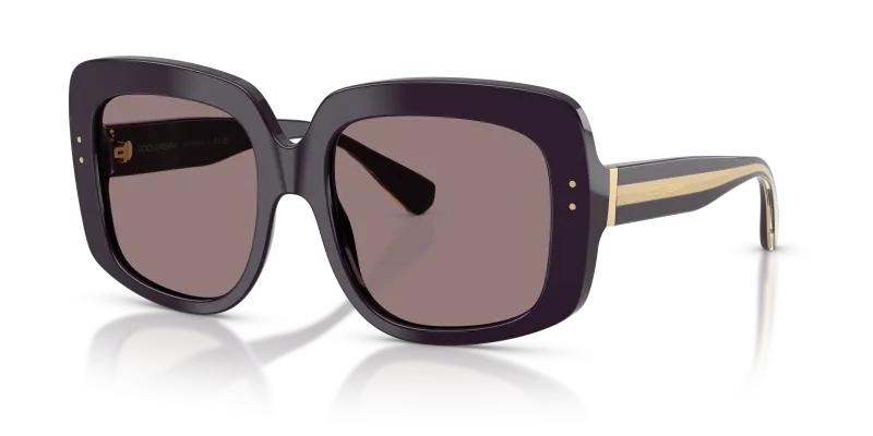 แว่นกันแดด Dolce & Gabbana DG4557-35017N Aubergine Dark Purple แว่นกันแดด Dolce & Gabbana DG4557-35017N มุมเฉียง สีมะเขือม่วง สำหรับผู้หญิง