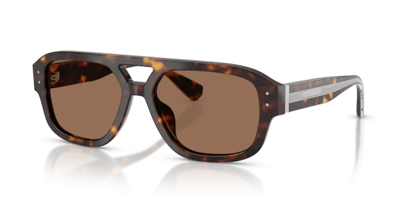 แว่นกันแดด Dolce & Gabbana DG4561-502/73 มุมเฉียง สีฮาวานา สำหรับผู้ชาย