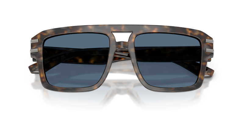 แว่นกันแดด Dolce & Gabbana DG4562-350080 close-up ด้านหน้า